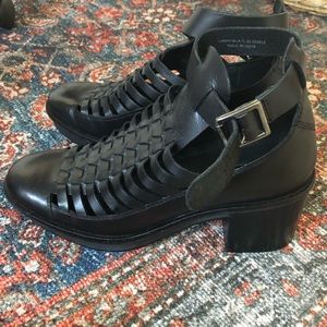 Topshop black leather gladiator platform versatile sandals never worn. Size 7.5